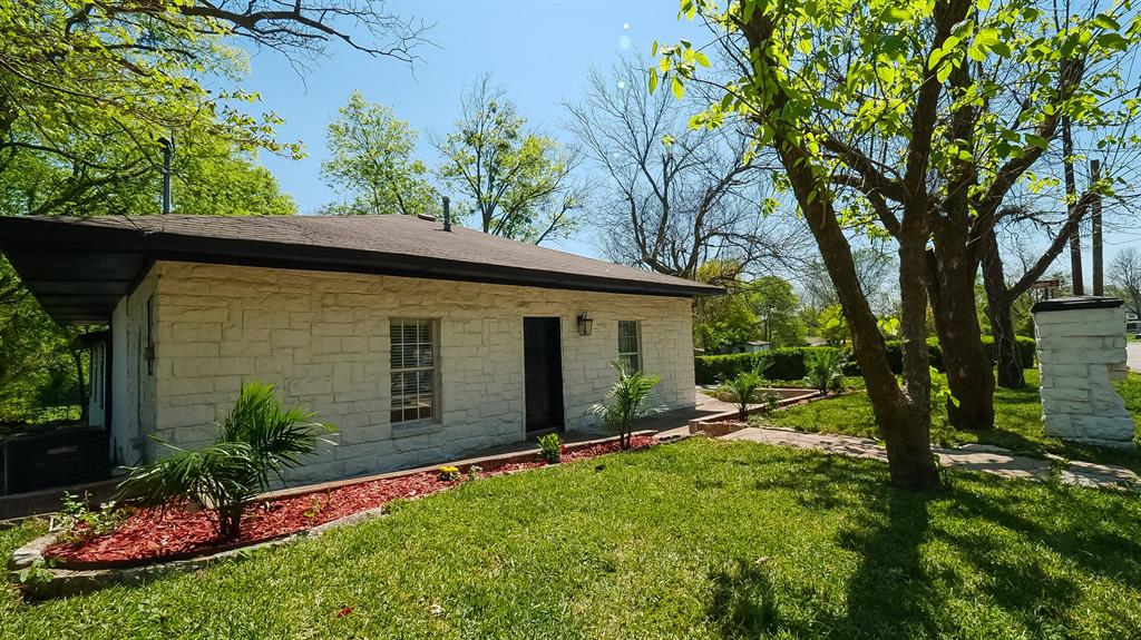 202 Woodard Street Property Photo 28