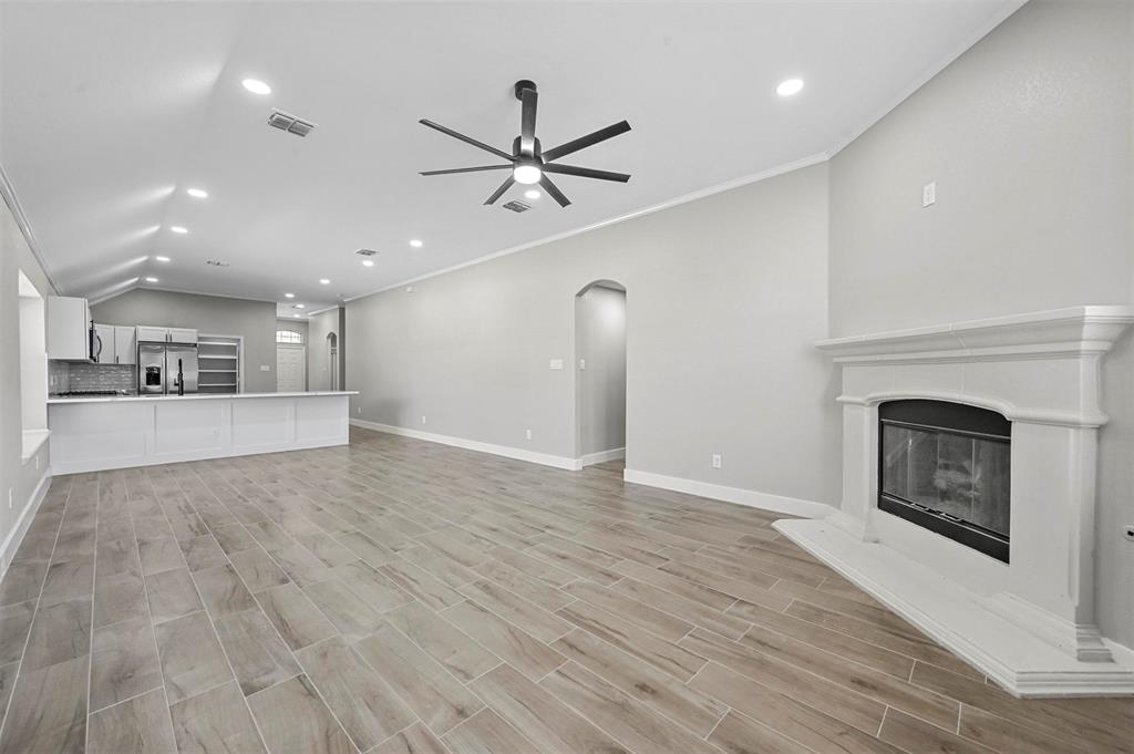 2667 Lake Ridge Drive Property Photo 9