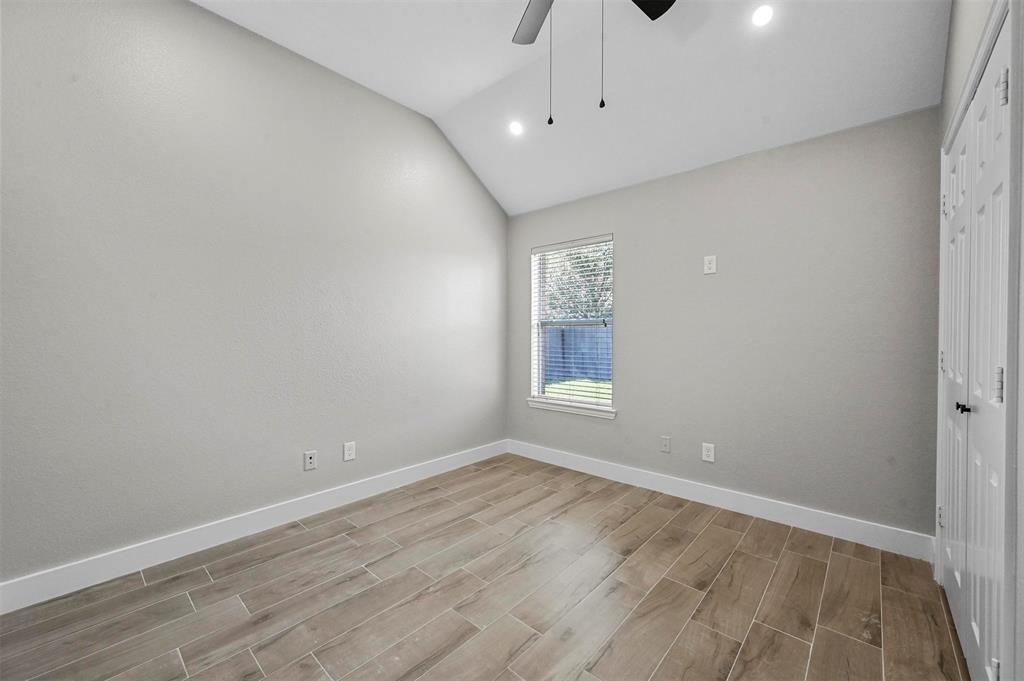 2667 Lake Ridge Drive Property Photo 11