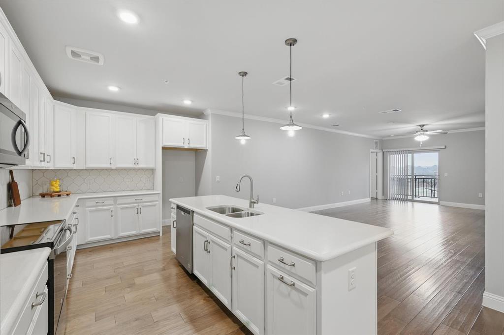 1735 Wittington Place Property Photo 8