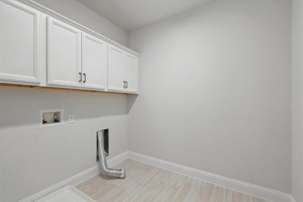 1735 Wittington Place Property Photo 23