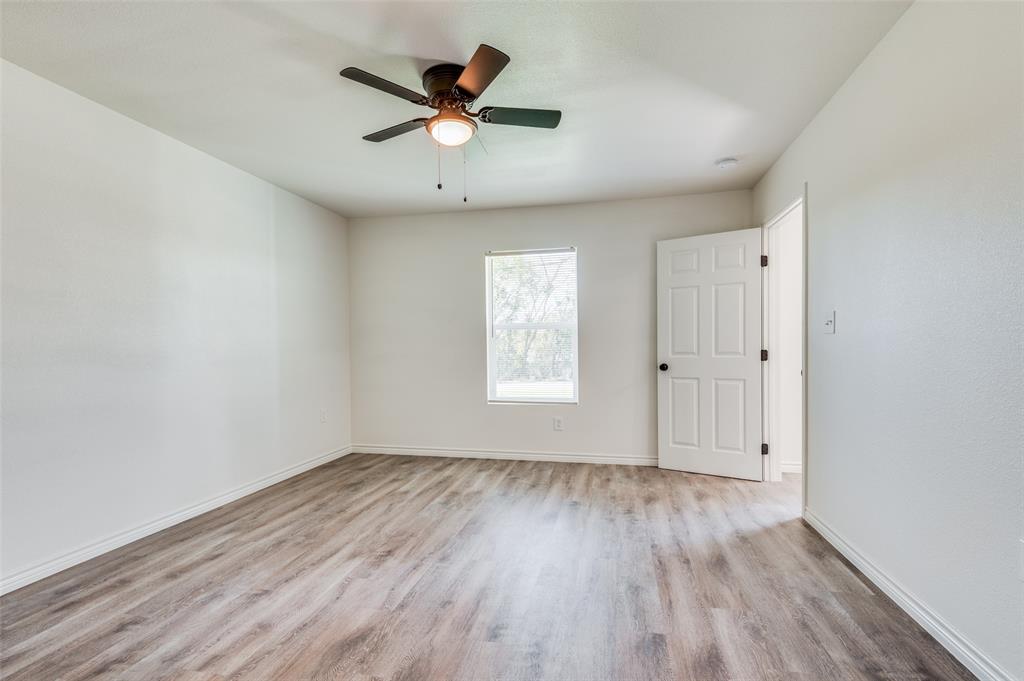 455 S Lennox Street Property Photo 19