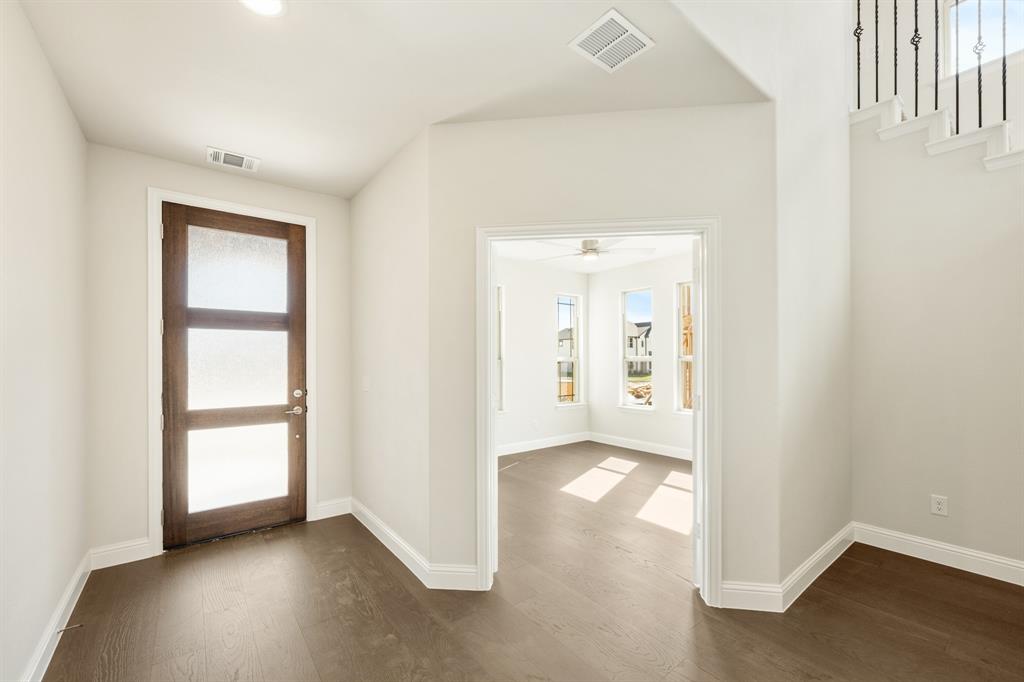 3505 Abingdon Drive Property Photo 5