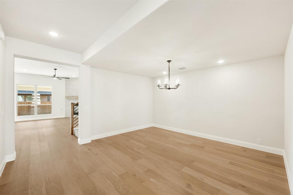5301 Bardwell Drive Property Photo 10