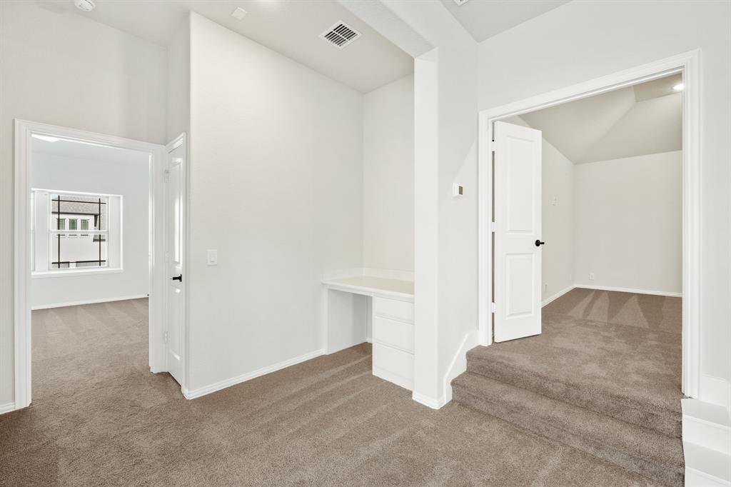 5301 Bardwell Drive Property Photo 34