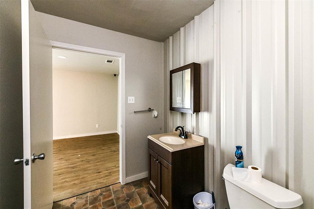 1262 Eastgate Property Photo 21
