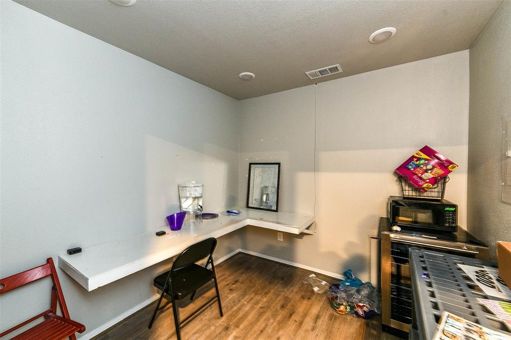 1262 Eastgate Property Photo 27