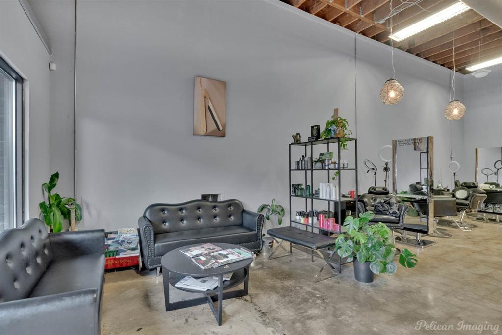 711 Texas Street Property Photo 4