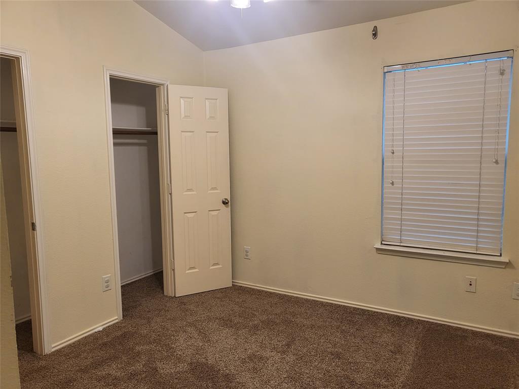 2784 N Sunlight Drive Property Photo 11