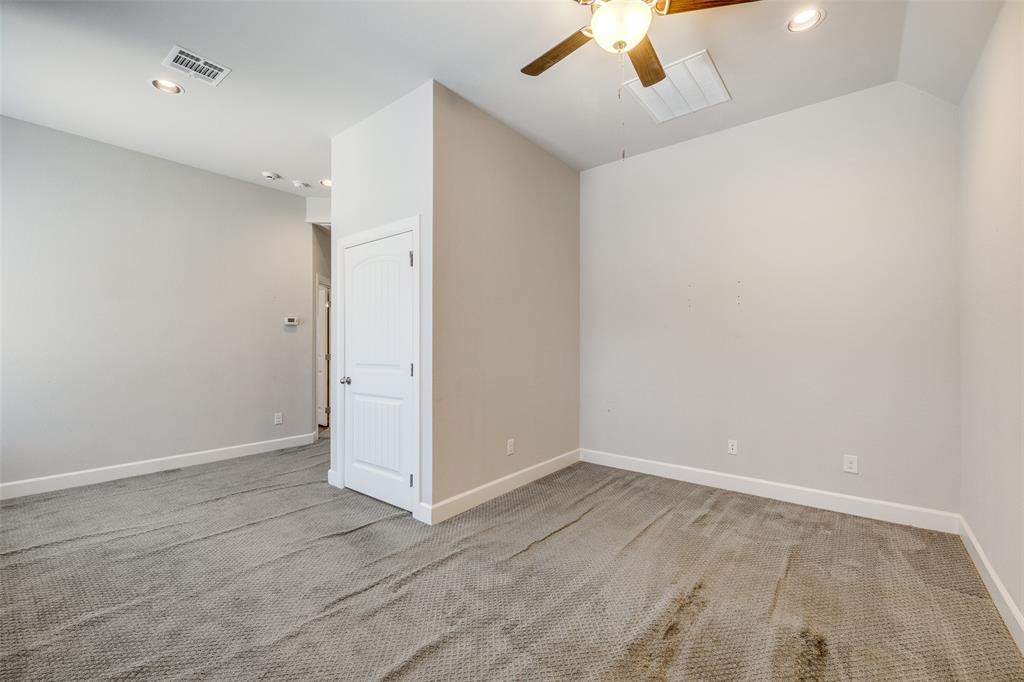 6900 Golf Green Drive Property Photo 22