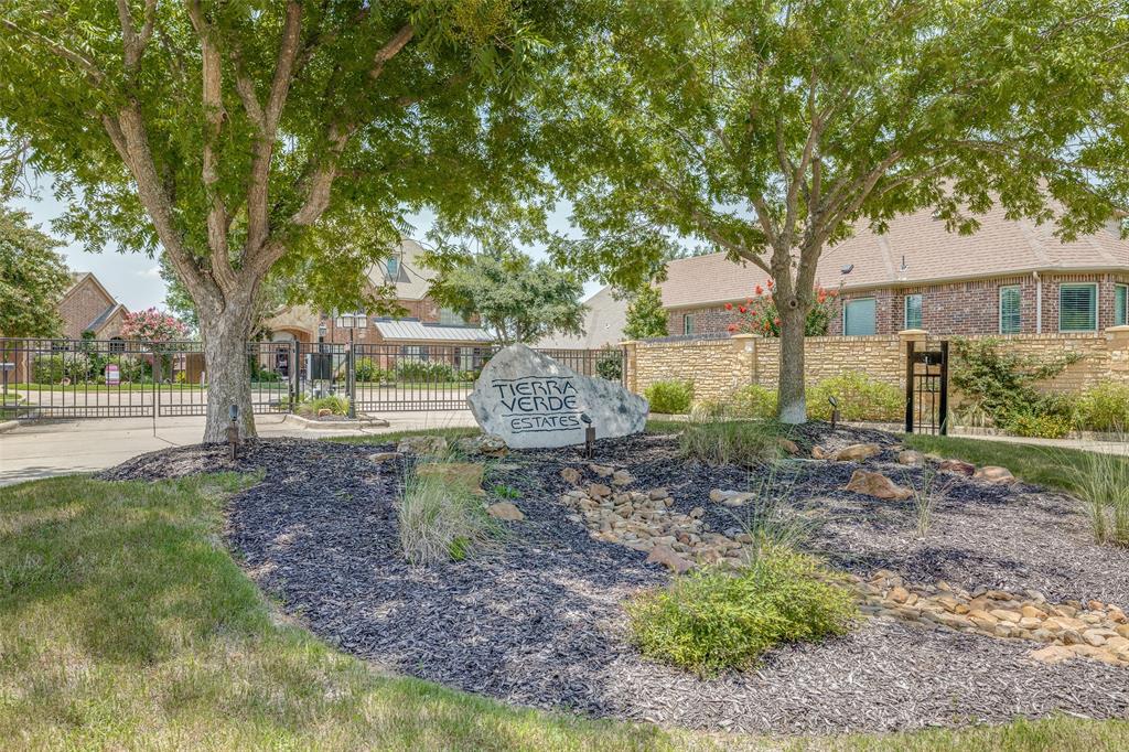 6900 Golf Green Drive Property Photo 36