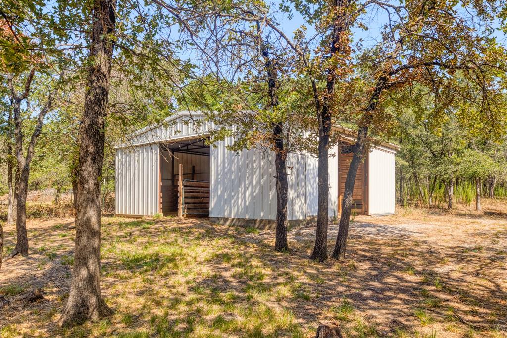 1635 County Road 4781 Property Photo 29