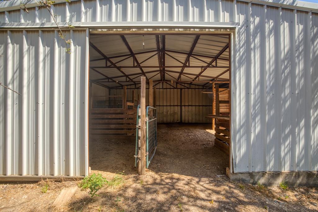1635 County Road 4781 Property Photo 35