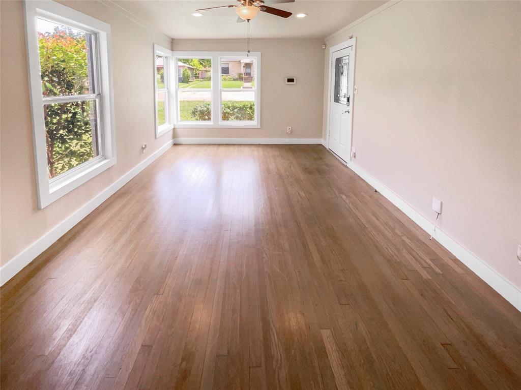 1427 Arborvitae Avenue Property Photo 7
