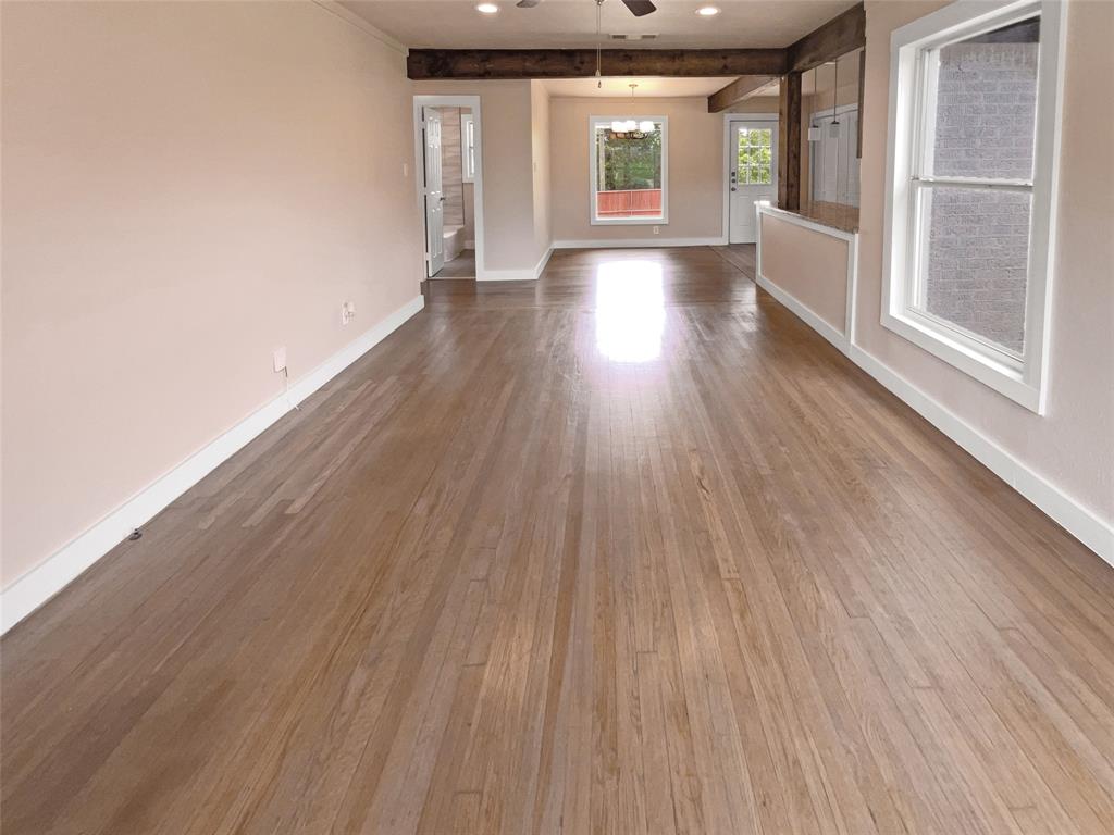 1427 Arborvitae Avenue Property Photo 8