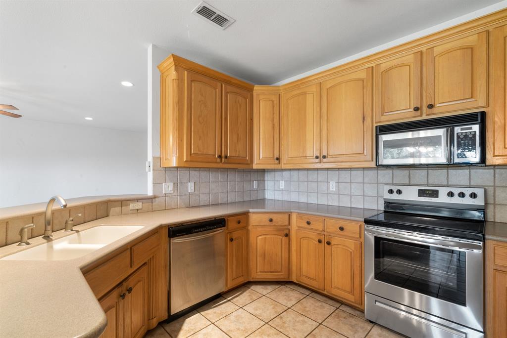 10701 Hutchinson Road Property Photo 11