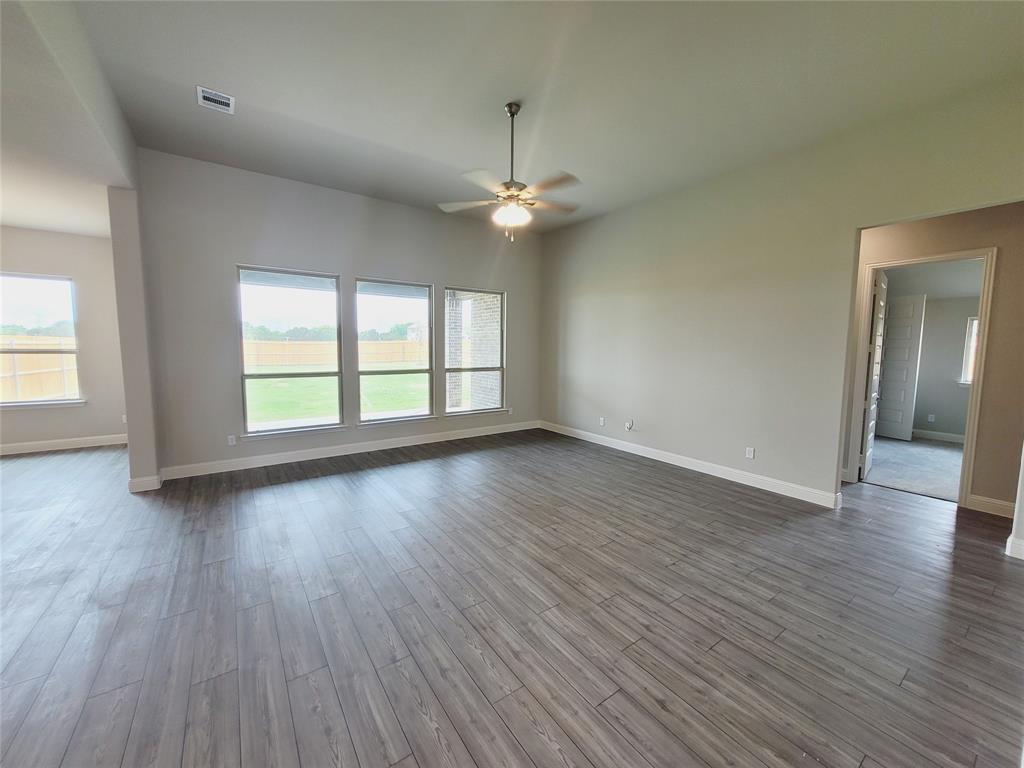 1908 Comanche Drive Property Photo 7