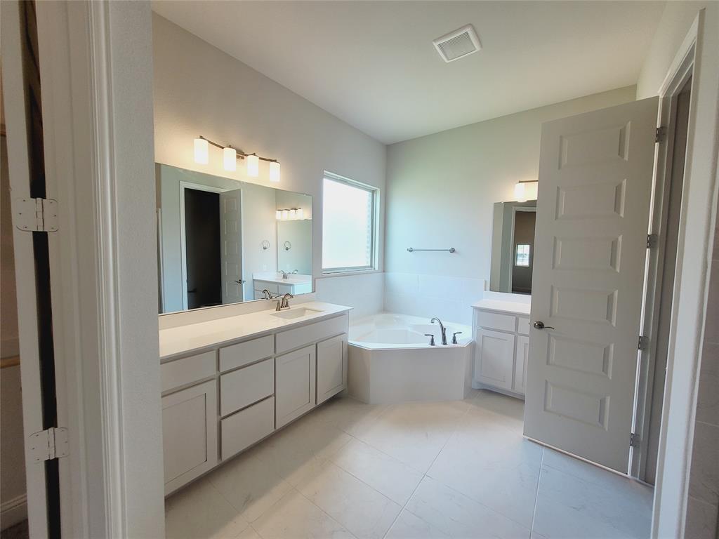 1908 Comanche Drive Property Photo 19