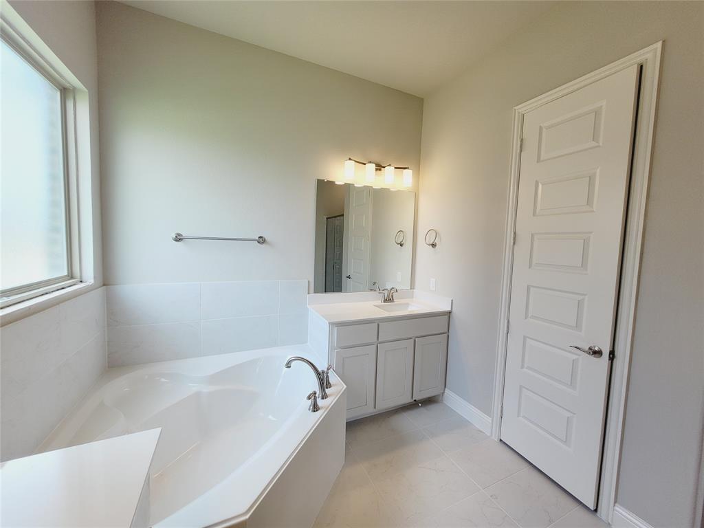 1908 Comanche Drive Property Photo 20