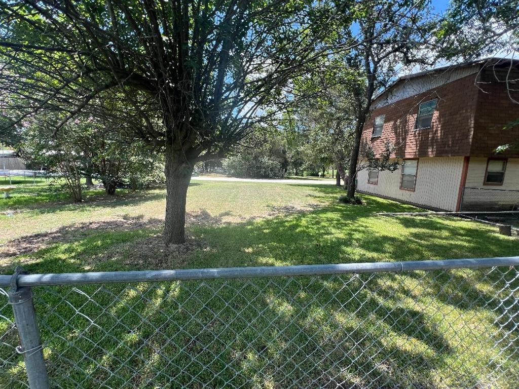 233 Elm Branch Property Photo 3