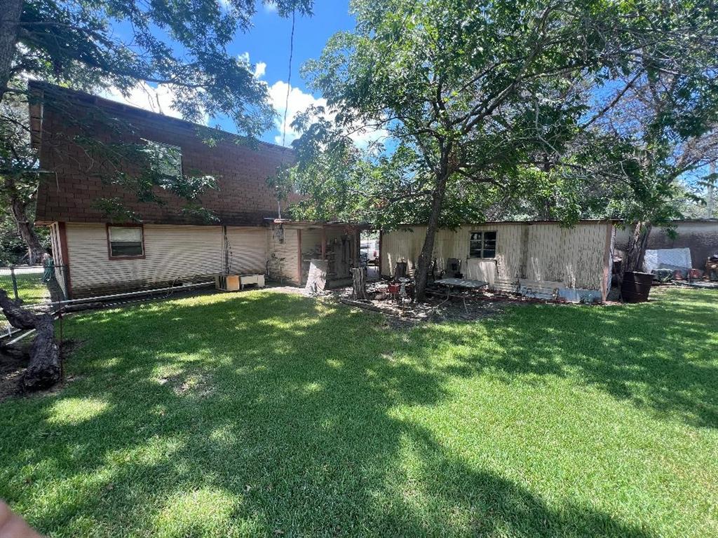 233 Elm Branch Property Photo 4