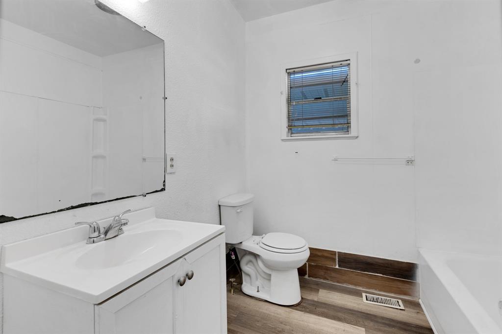 920 N 3rd Avenue Property Photo 12