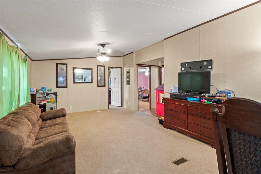 6250 Crandall Hills Property Photo 5