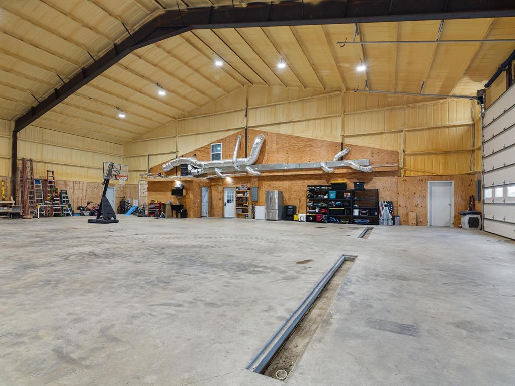 1393 N Fm 1752 Property Photo 8