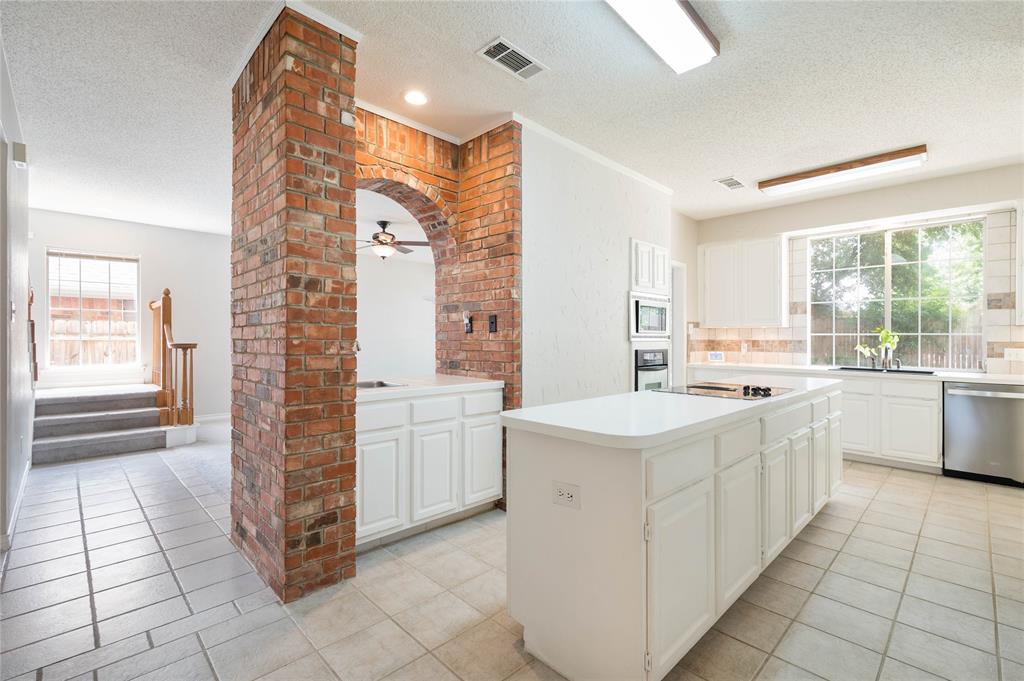 6114 Pinwood Circle Property Photo 9