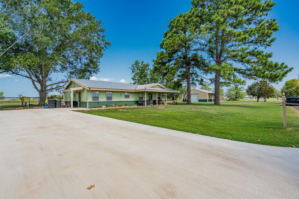113 Lbj Ranch Road Property Photo 3