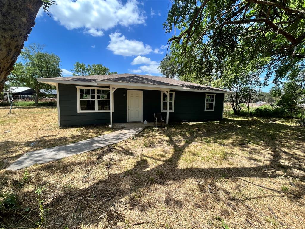 82 County Road 3271 Property Photo 5
