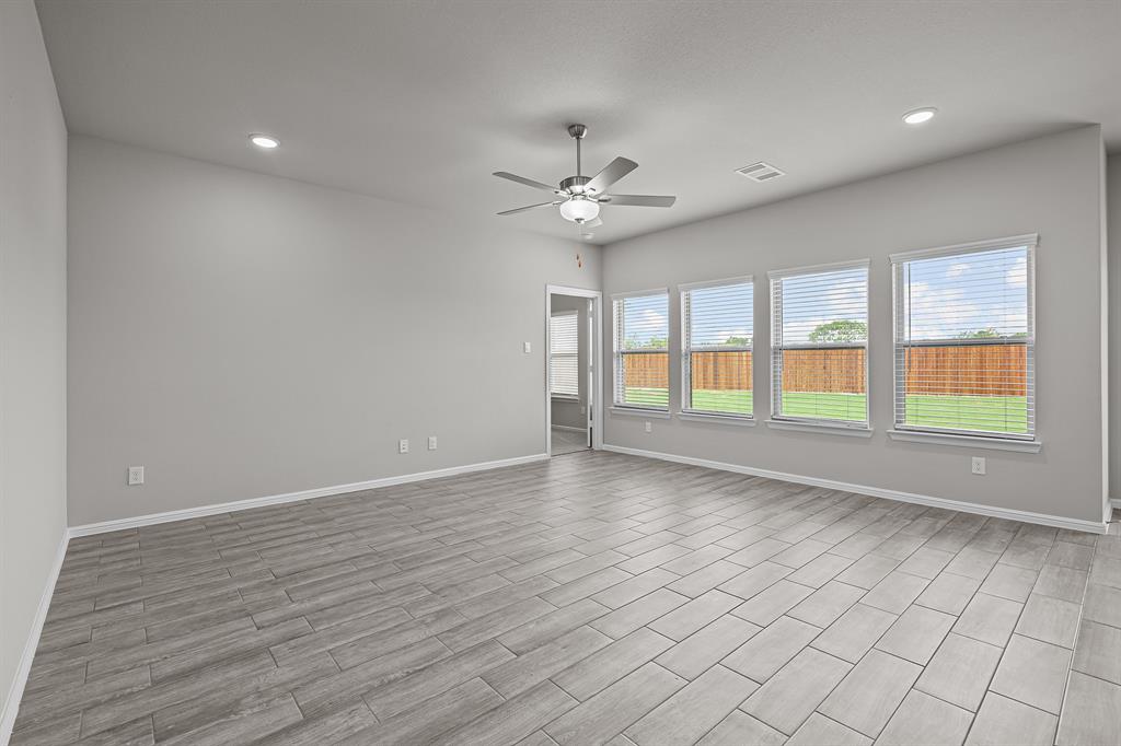 700 Tawny Turn Property Photo 14