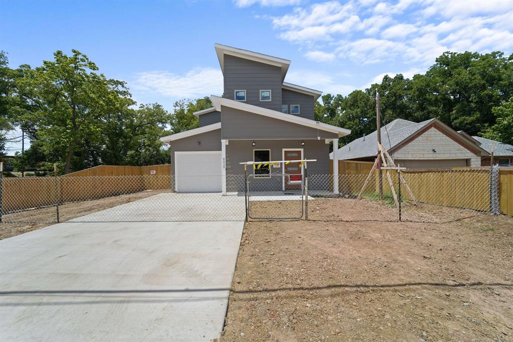 4515 Yancy Street Property Photo 4