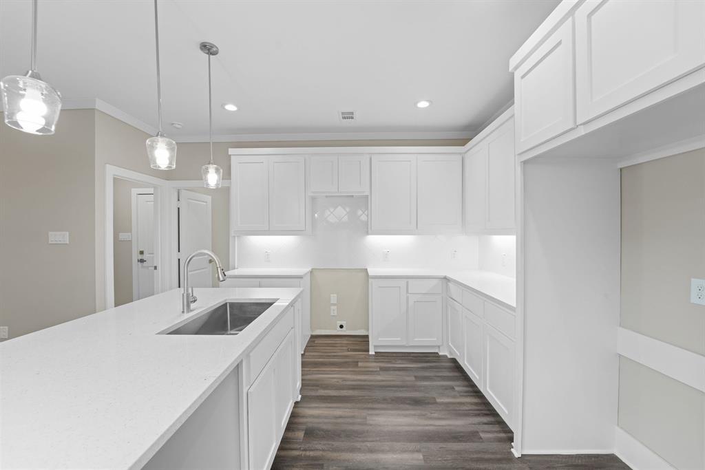 4515 Yancy Street Property Photo 12