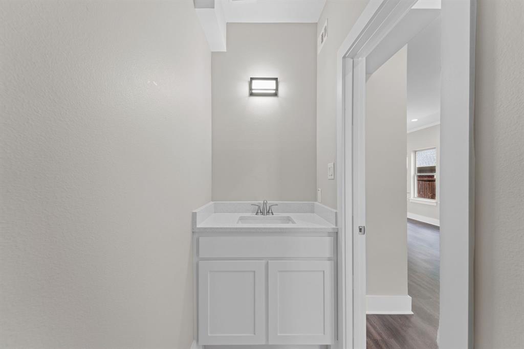 4515 Yancy Street Property Photo 24