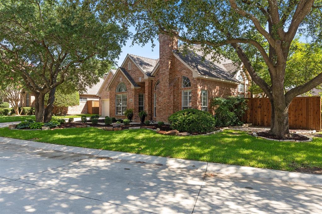 5904 Summer Point Drive Property Photo 3