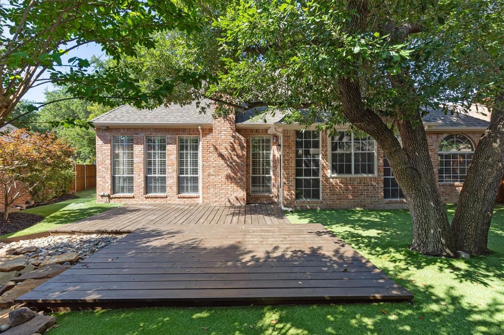 5904 Summer Point Drive Property Photo 5