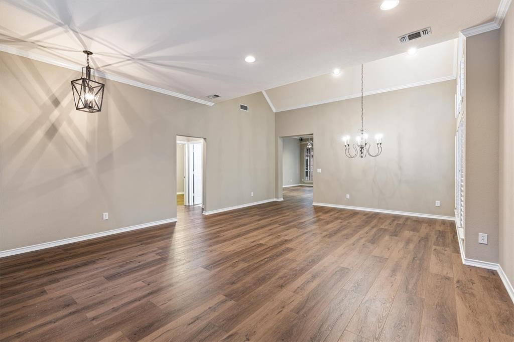 5904 Summer Point Drive Property Photo 9