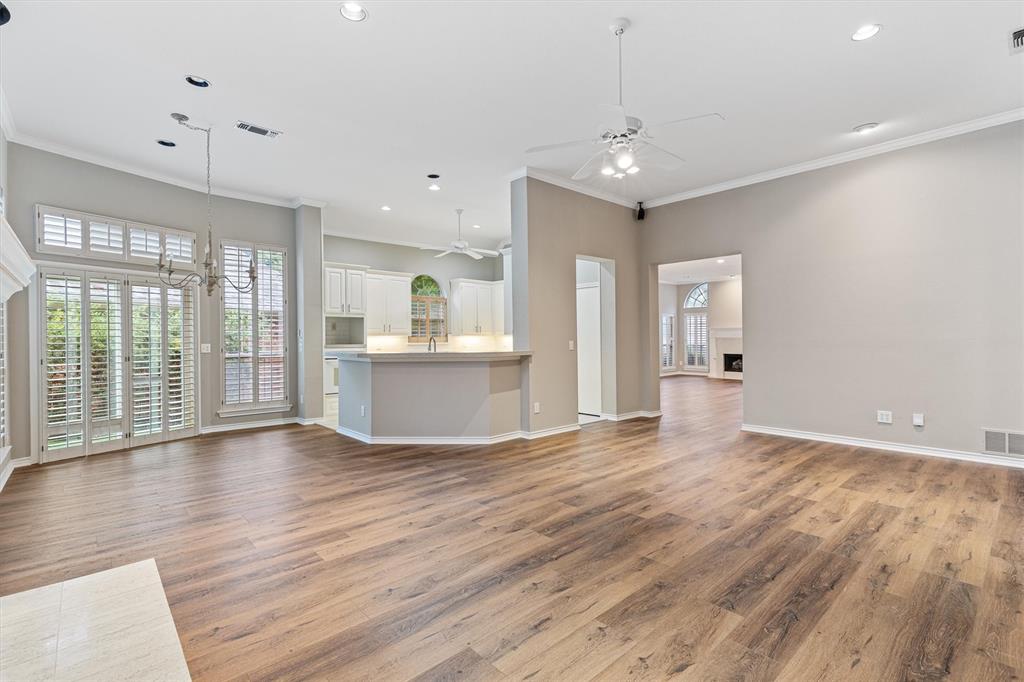 5904 Summer Point Drive Property Photo 13