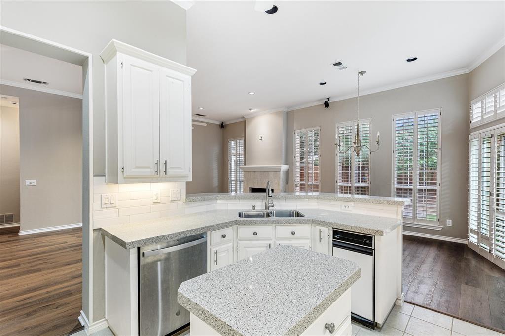 5904 Summer Point Drive Property Photo 16