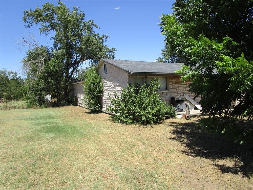 109 E 14th Street Property Photo 2