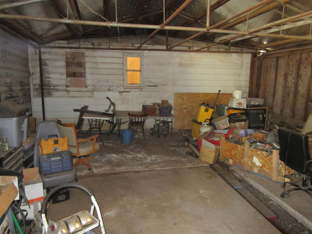 109 E 14th Street Property Photo 8