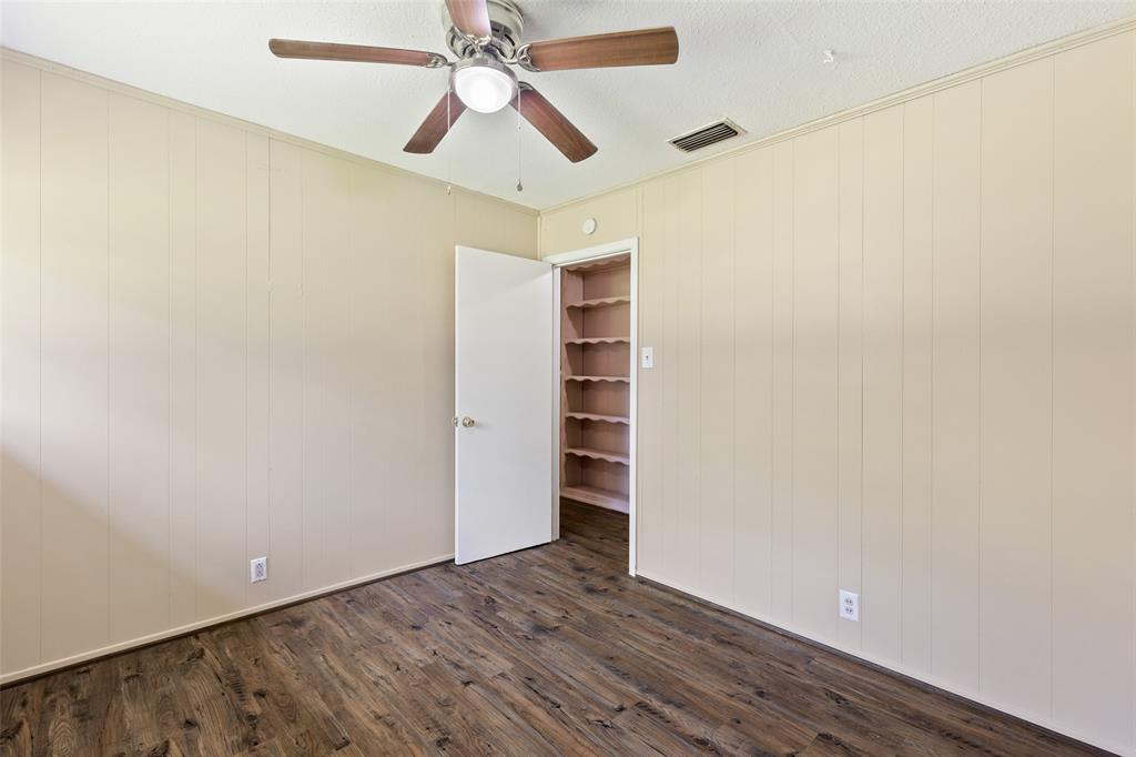 102 Oak Street Property Photo 21