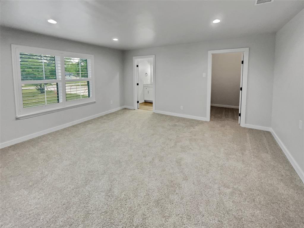 408 Granada Calle Court Property Photo 5