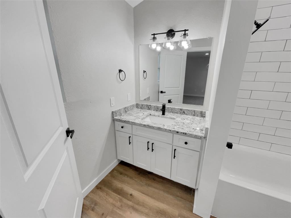 408 Granada Calle Court Property Photo 14
