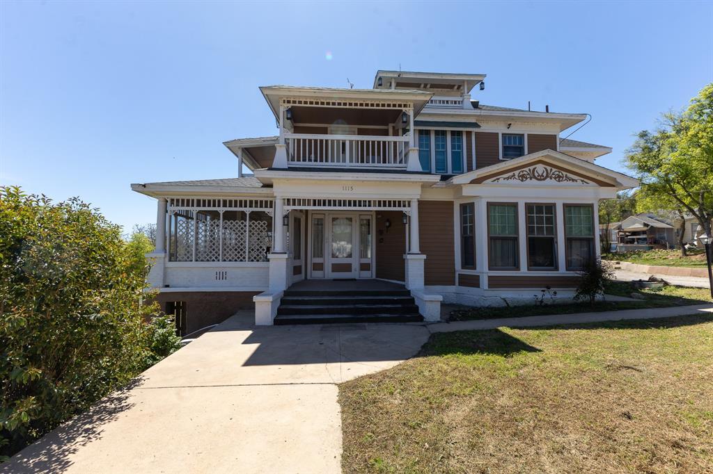 1115 Austin Street Property Photo 2