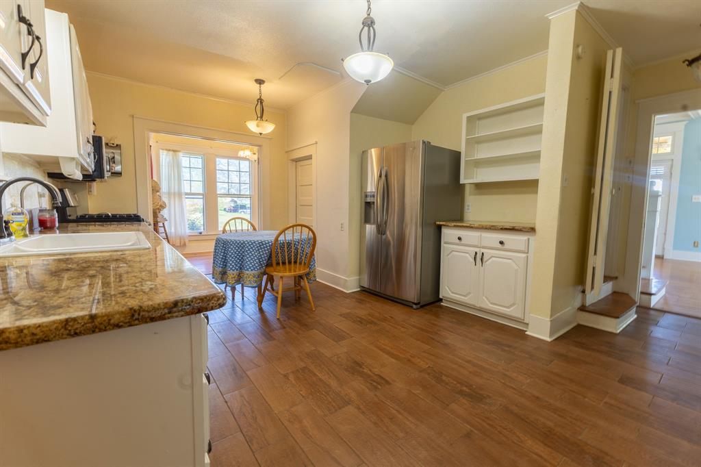 1115 Austin Street Property Photo 11