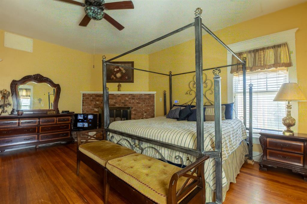 1115 Austin Street Property Photo 15