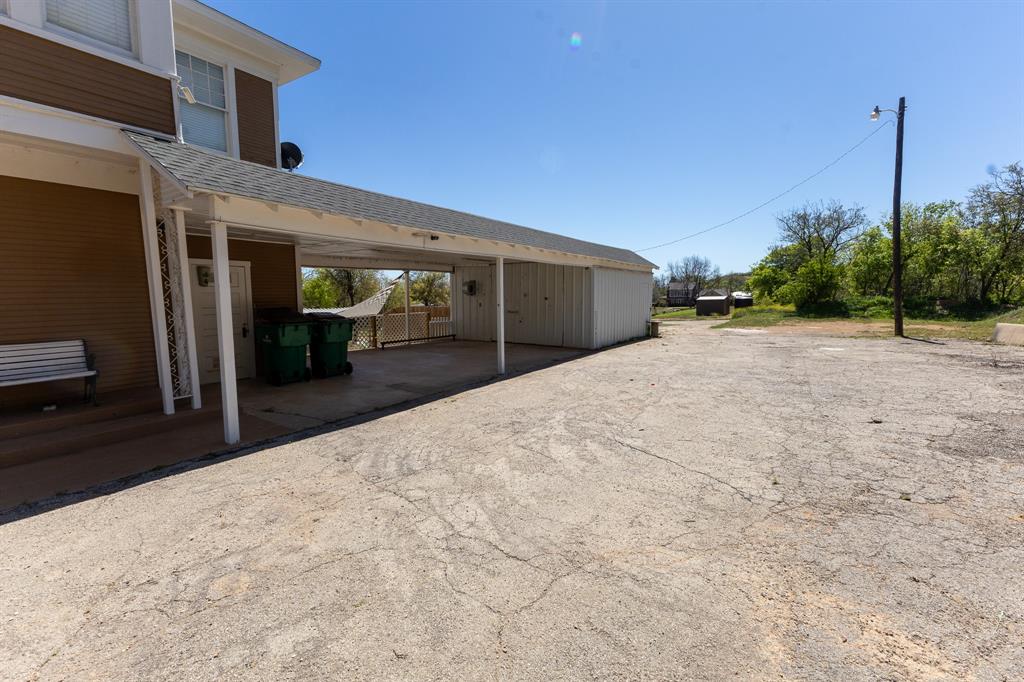 1115 Austin Street Property Photo 31