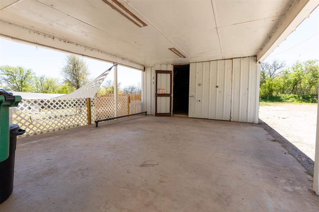 1115 Austin Street Property Photo 32